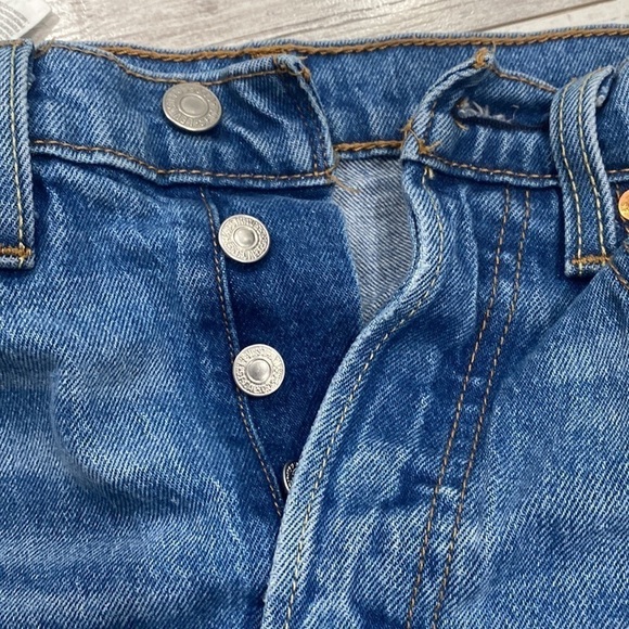 Levi’s 501 skinny button fly size 26 XX premium line leather tag chic modern - Picture 8 of 14